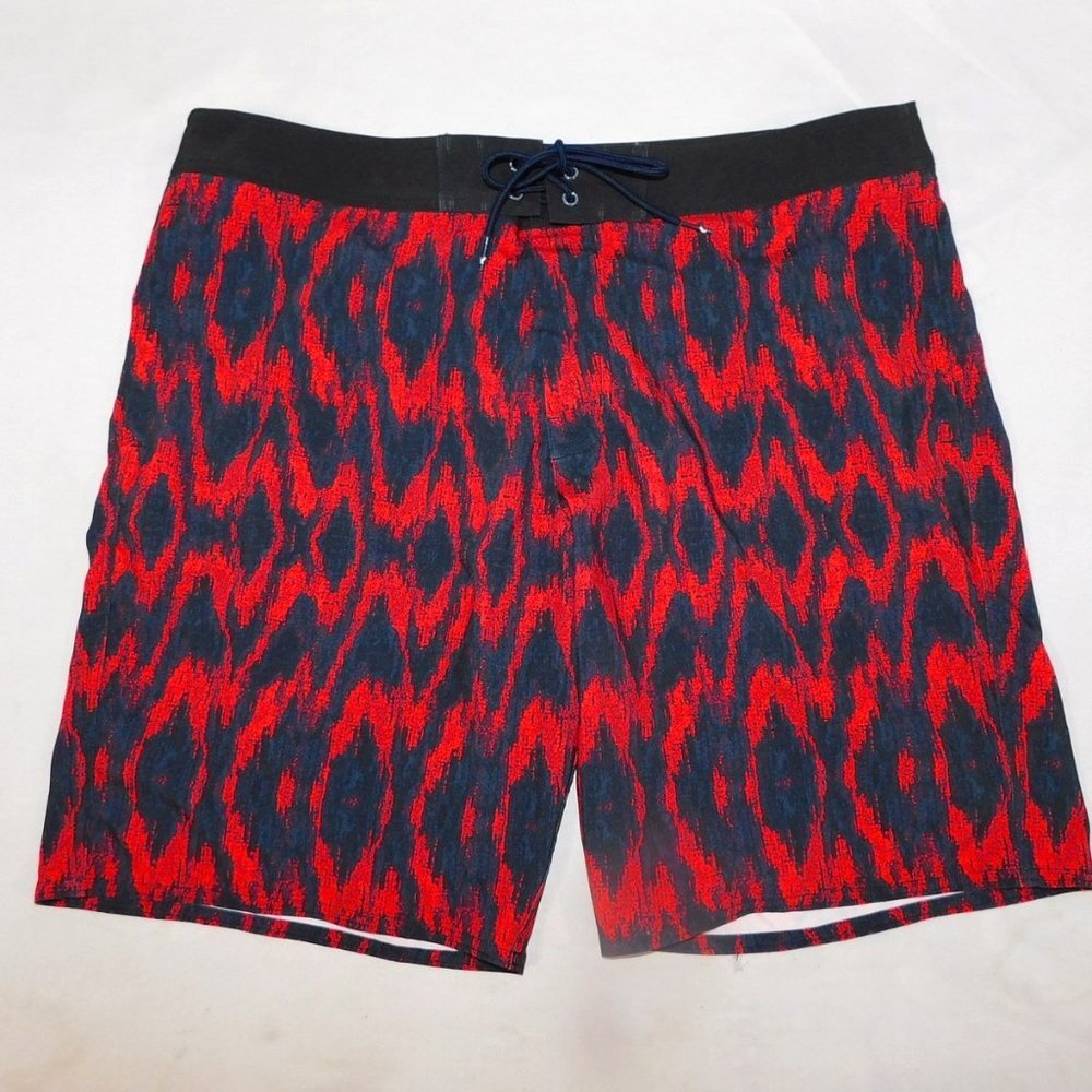 American Eagle Mens XL red Black Board Shorts